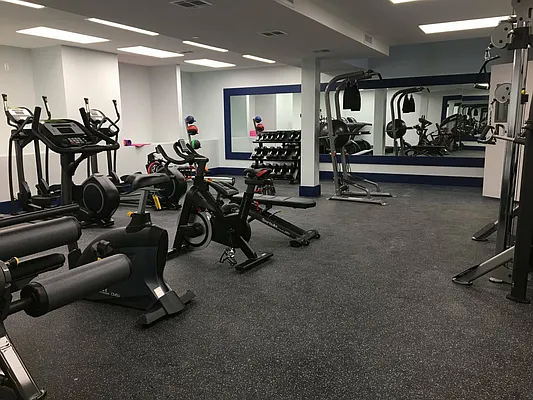 Rented by Manhattan Management LLC | media 30