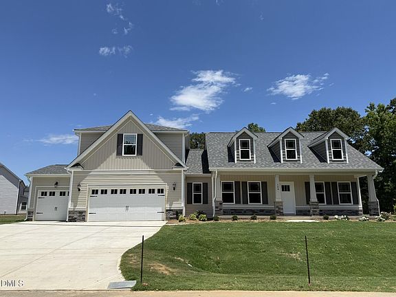 3rd image of 146 Busterfield Ct
