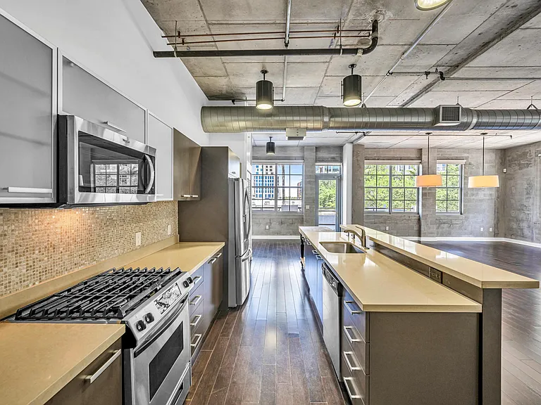 411 NW 1st Ave #202 — Photo 18