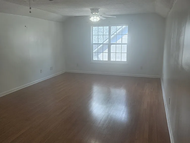 4315 Rocinta Ct — Photo 29