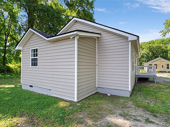 3rd image of 103 Russell Ln