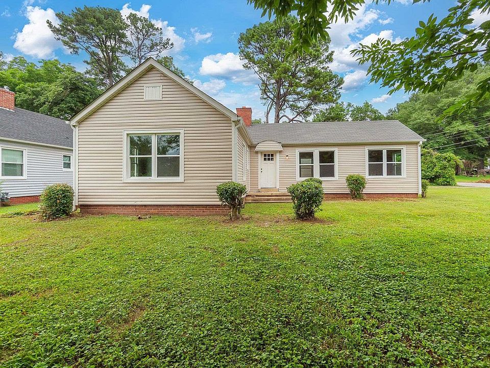 1st image of 113 Iris Dr