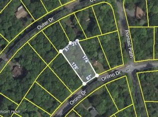 19 Orono Dr, Pocono Lake, PA 18347