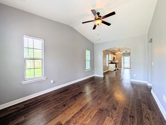 2nd image of 114 Velena St