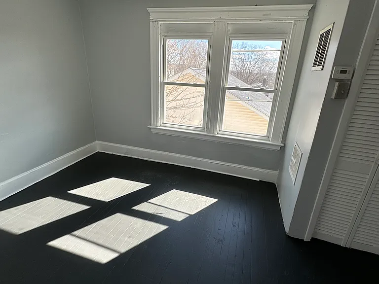 112 Shelley St #5A — Photo 7