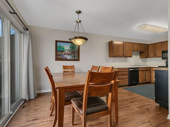 4th image of 4454 Churchill St