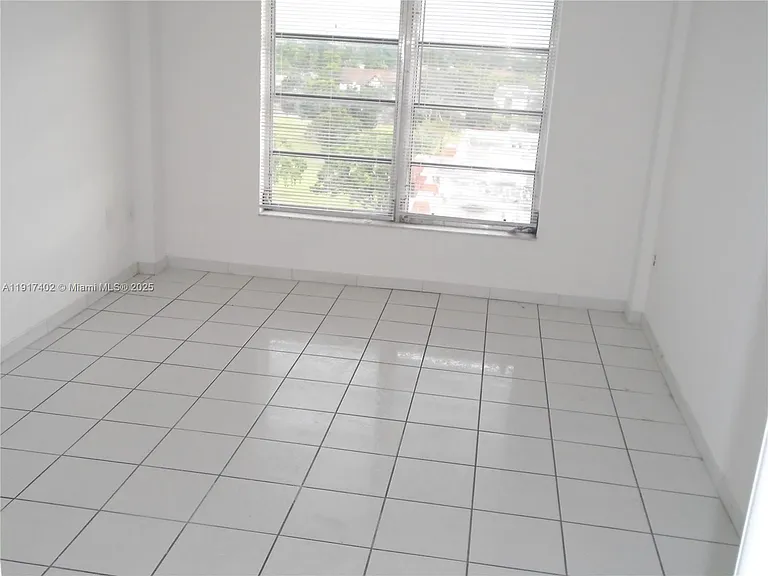 4174 Inverrary Dr #1004 — Photo 17