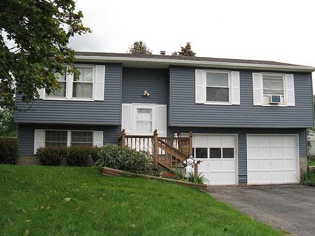 1st image of 111 Cranberry Dr