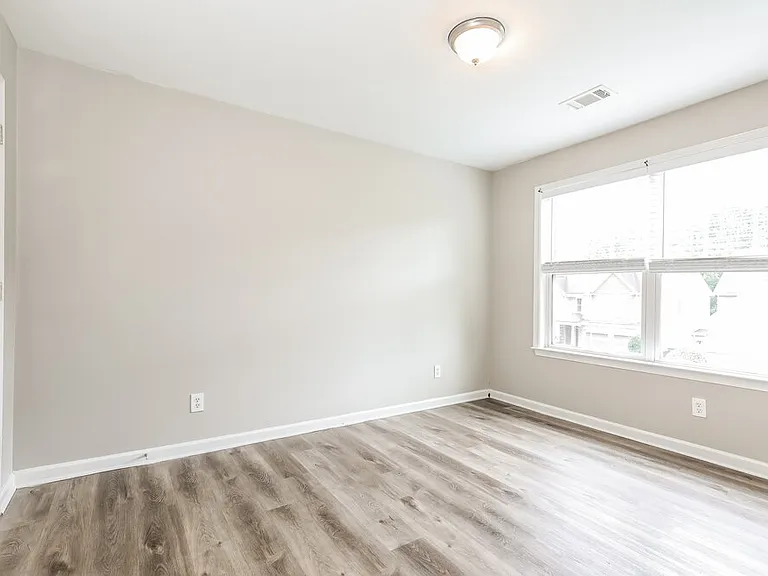 4358 Savannah Dr — Photo 12