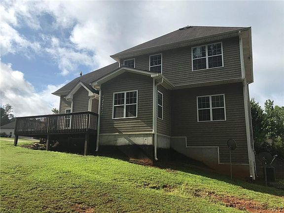 4th image of 1247 Fox Creek Dr