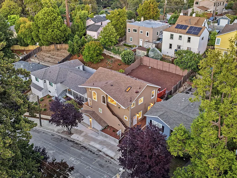 3426 Pierson St — Photo 61