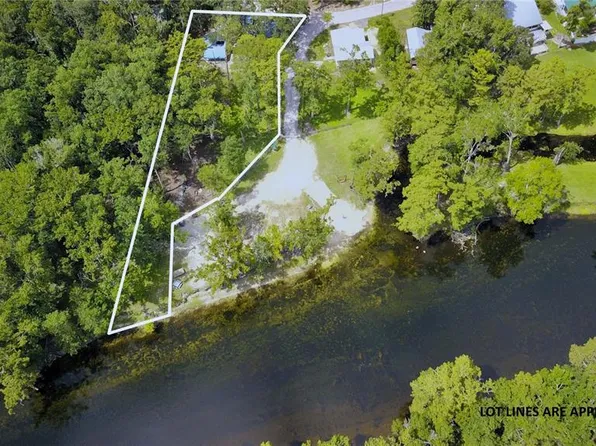 106 SW Monument Ln, Fort White, FL 32038
