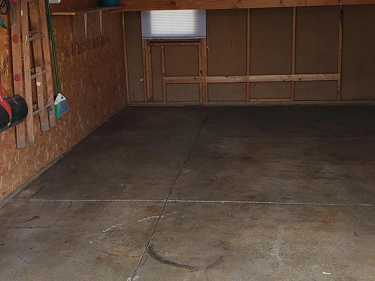 4272 W Alvina Ave #1 — Photo 29