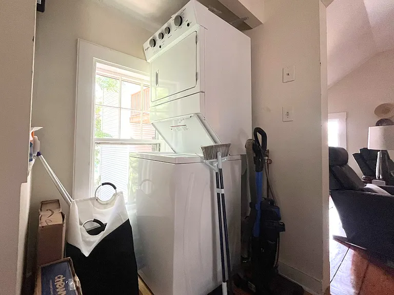 269 Lamartine St #2 — Photo 11
