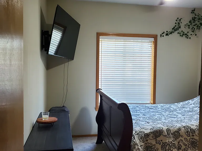 322 W Charlton Ave — Photo 22
