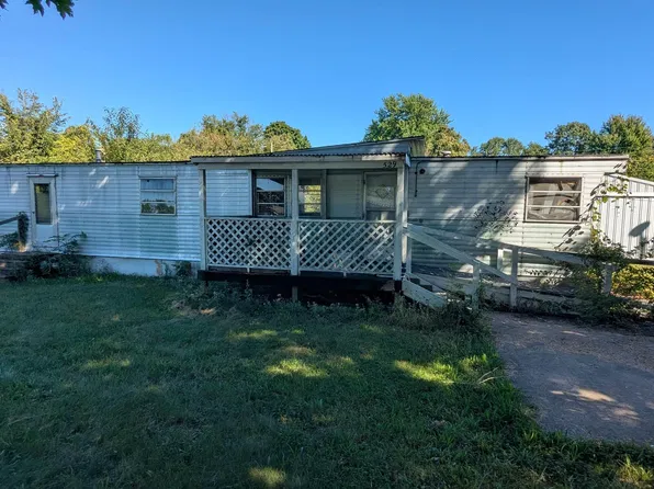 529 N Randall St, Ingalls, IN 46048