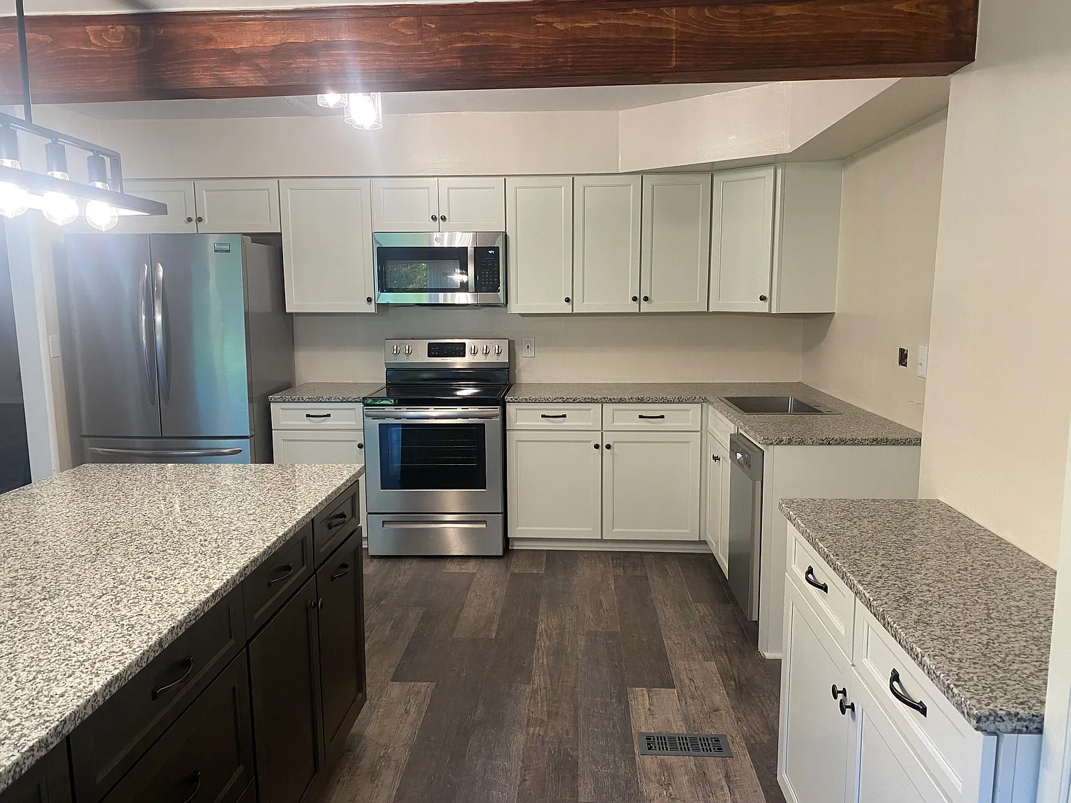 4 bed, 1782 sqft, $2,400 — Photo 4