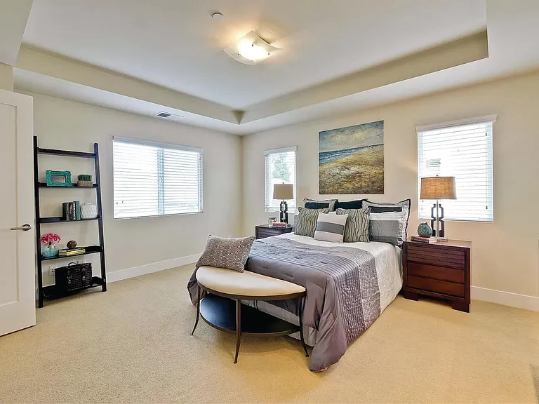 1120 Boranda Ave — Photo 7