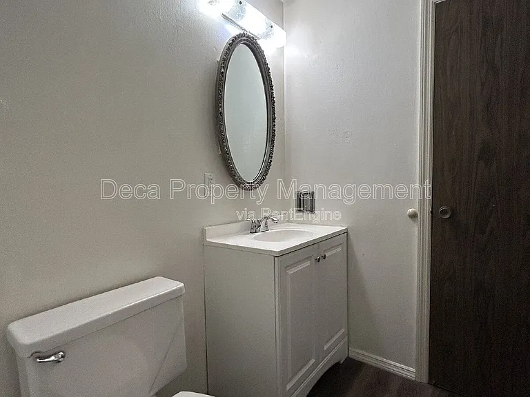 10048 Squire Meadows Dr #5 — Photo 12