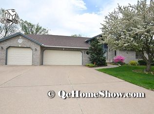 805 E 5th St, Coal Valley, IL