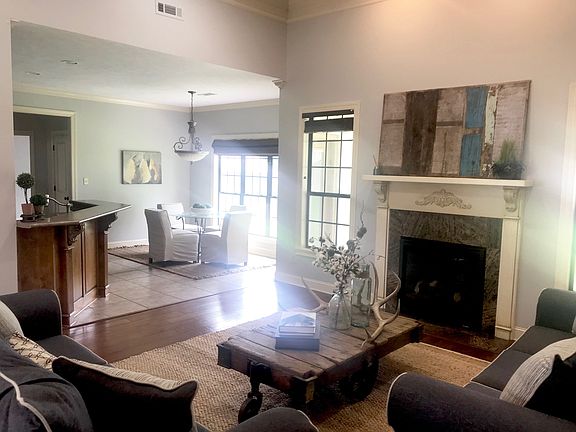 Living room to kitchen