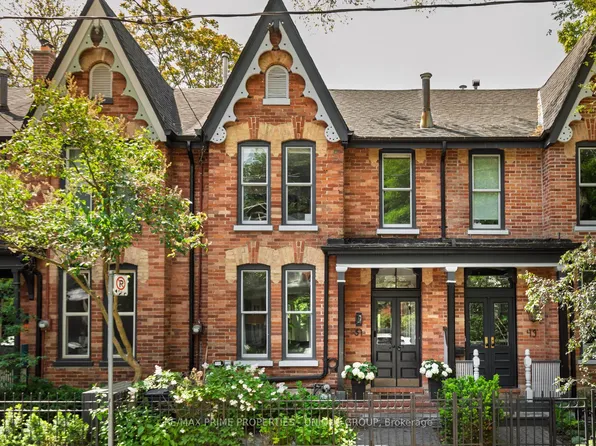 51 Spruce St, Toronto, ON M5A 2H8
