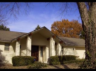 1720 E Susan Dr, Fayetteville, AR 72703