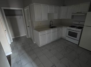 216 3rd St APT 2F, Elizabeth, NJ 07206