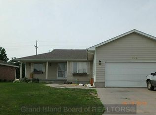 4145 Manchester Rd, Grand Island, NE 68803