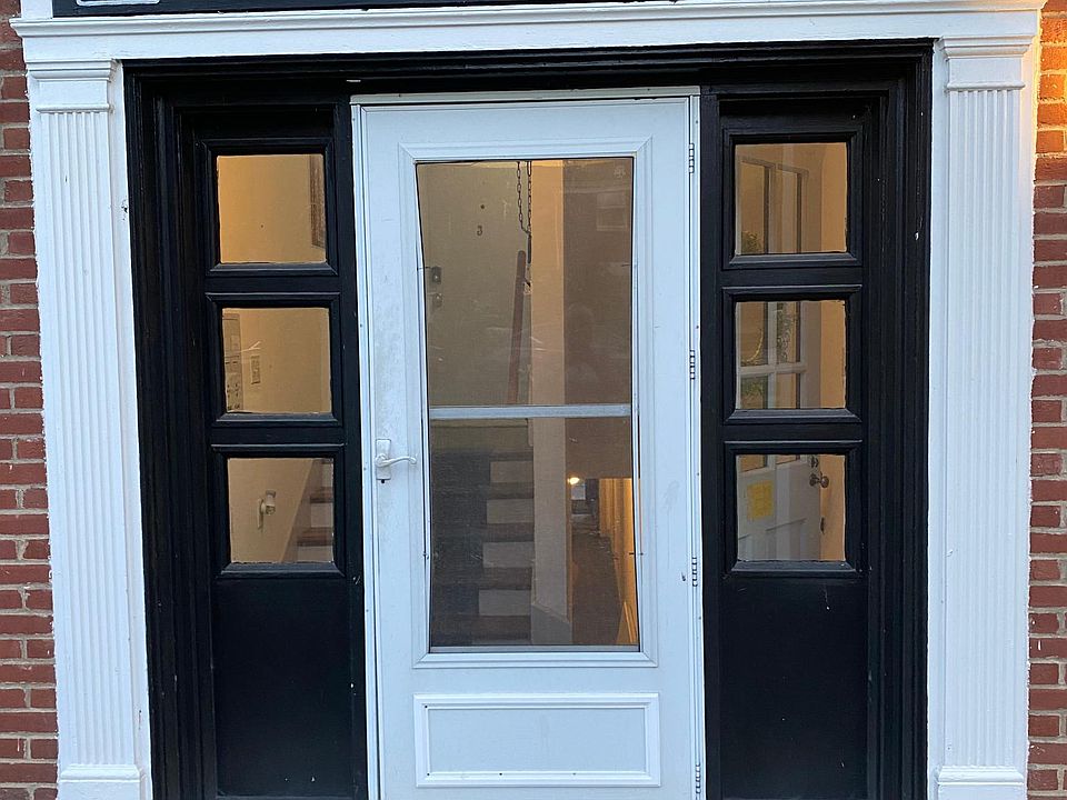 1st image of 221 Glendale Ave #1