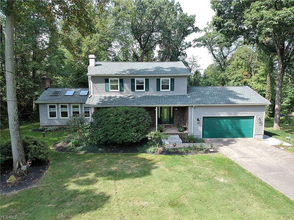 1st image of 1962 Richardson Dr
