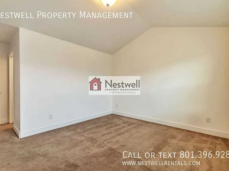4328 W Watchmen Way — Photo 14