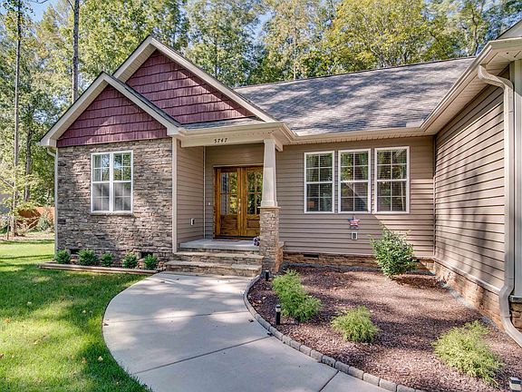 2nd image of 5747 Ironwood Dr