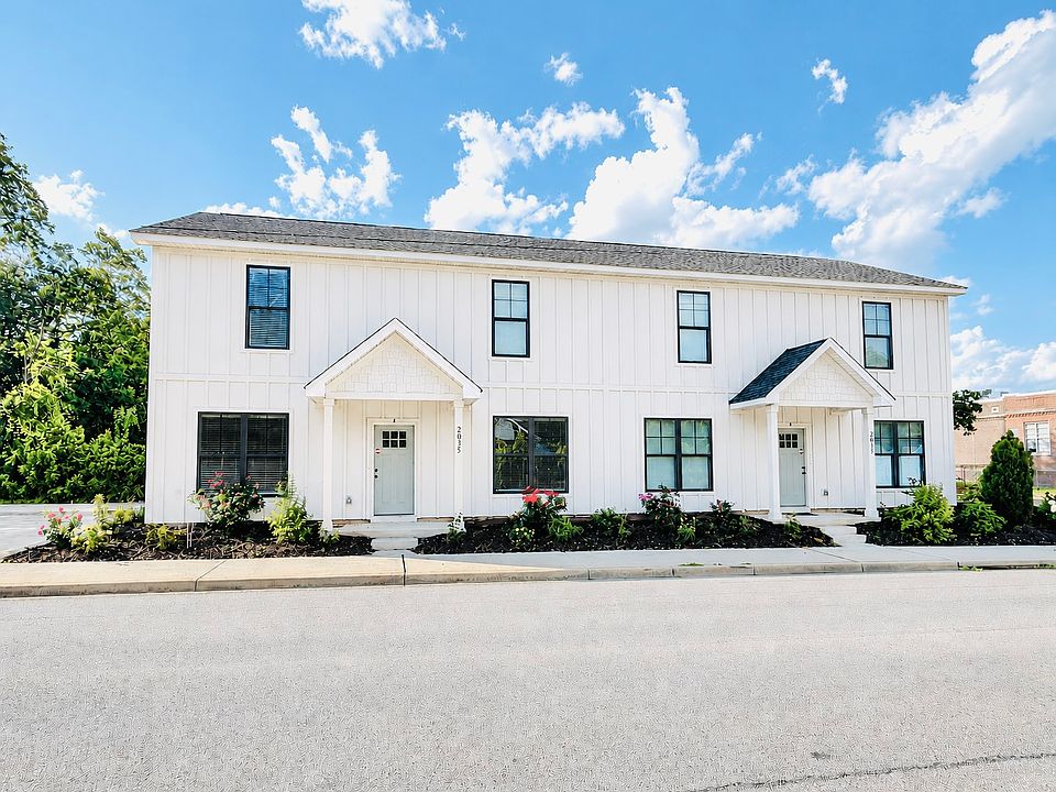 1st image of 2035 Rosewood Dr #A