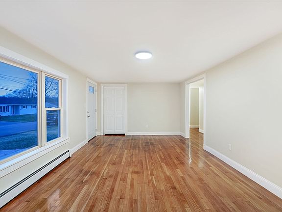 5th image of 258 Folsom Ave