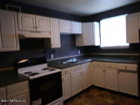 2nd image of 2036 Inwood Ter Unit 3C