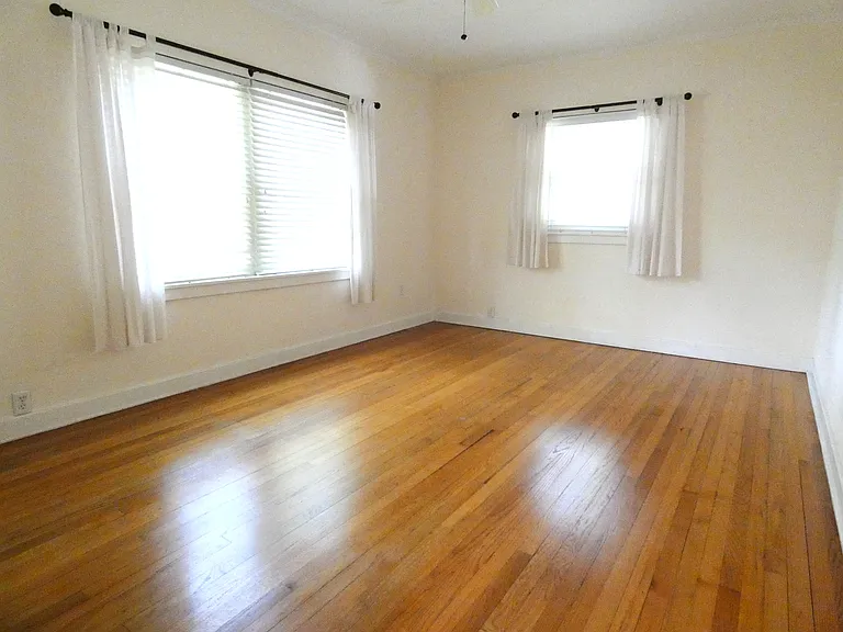 246 Palmer Ave — Photo 16