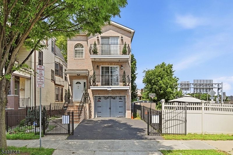 1st image of 114 4TH Street #2