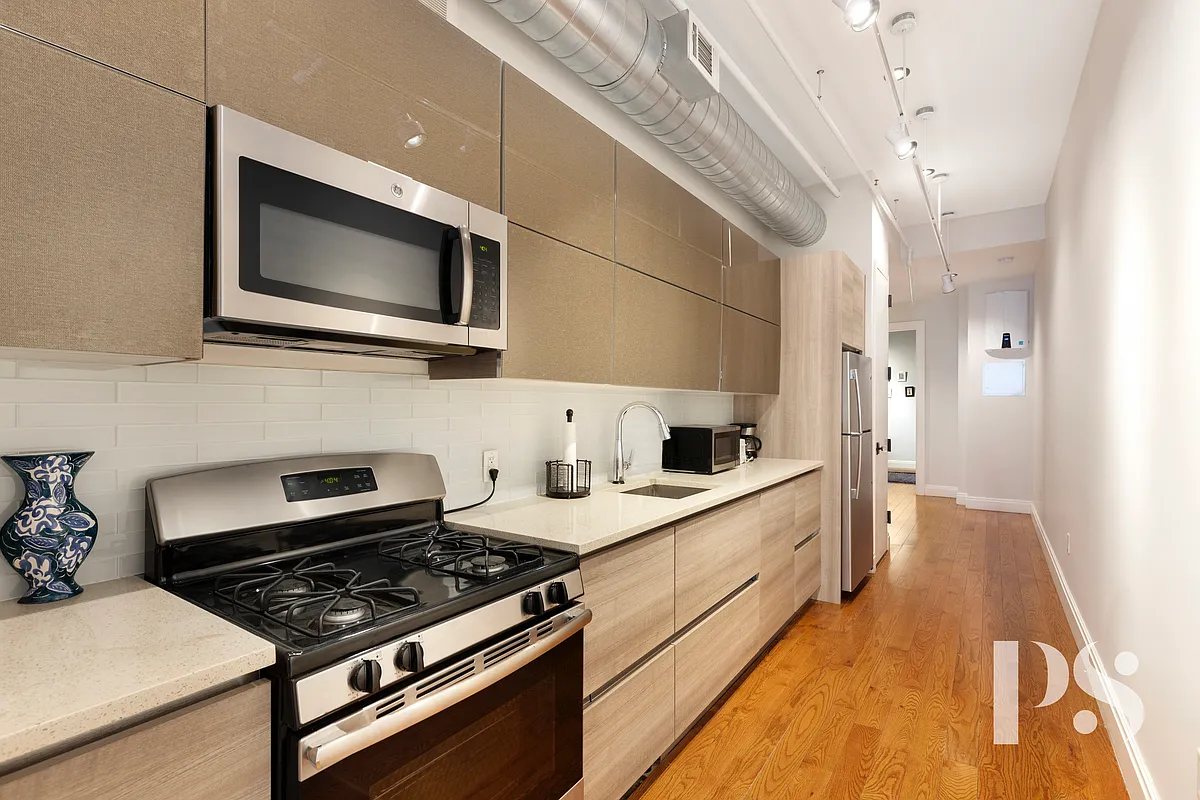Building Photo - 2 Wooster St #3L