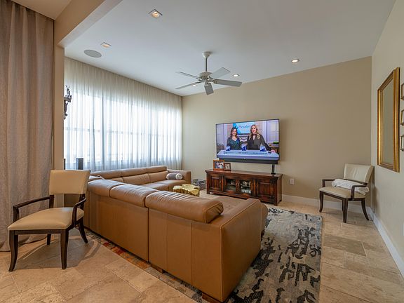 5th image of 18071 Biscayne Boulevard #Ph1-02