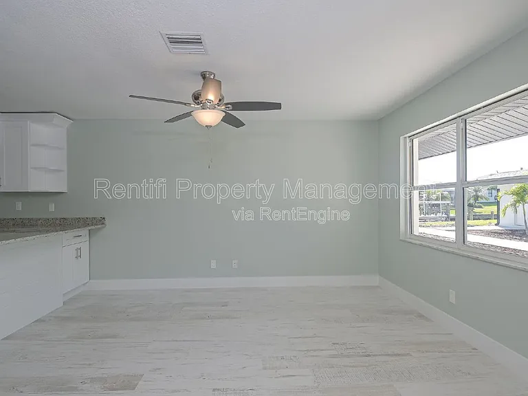 1322 Miramar St #2 — Photo 11