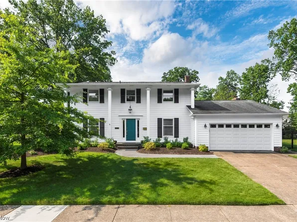 30313 Provincetown Ln, Bay Village, OH 44140