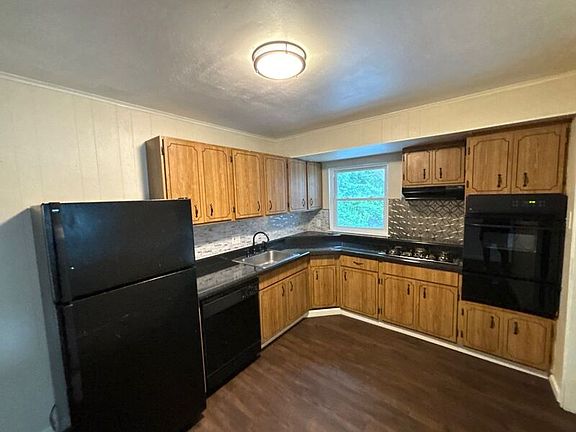 5th image of 10554 Gourock Dr