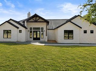765 Legacy Hills Dr, Johnson City, TX 78636