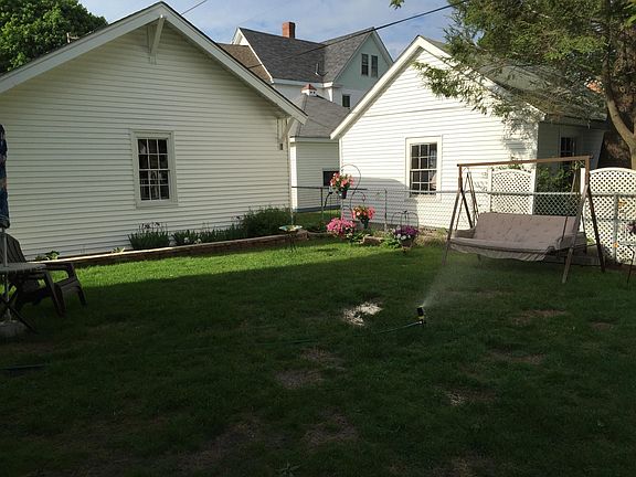 Beauty full back yard