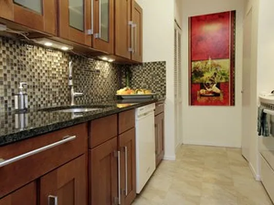 Sold by Citi Habitats | media 6