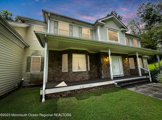 204 Taylors Mill Rd, Readington, NJ 08870