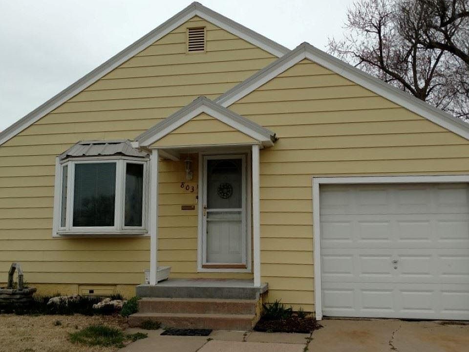 1st image of 803 N Plum St