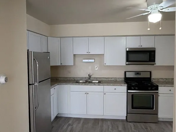 9841 S Harlem Ave APT 1D, Chicago Ridge, IL 60415