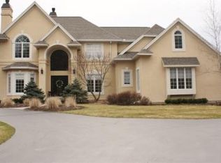 742 Waldens Pond Rd, Albany, NY 12203